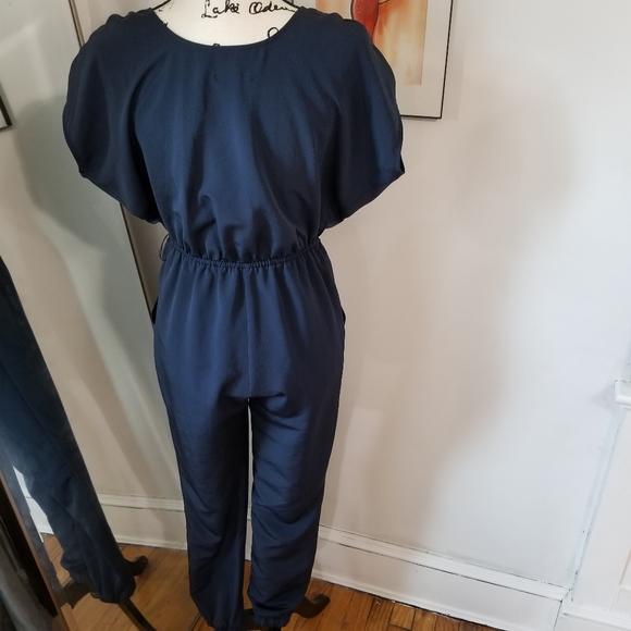 H&M Navy Blue Short Sleeves V Neck Jumpsuit SIZE 2. - Picture 5 of 16